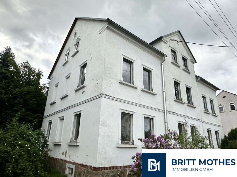 +++Sanierungsbedürftiges Mehrfamilienhaus in Pulsnitz nahe der Dresdner Chipindustrie!+++
